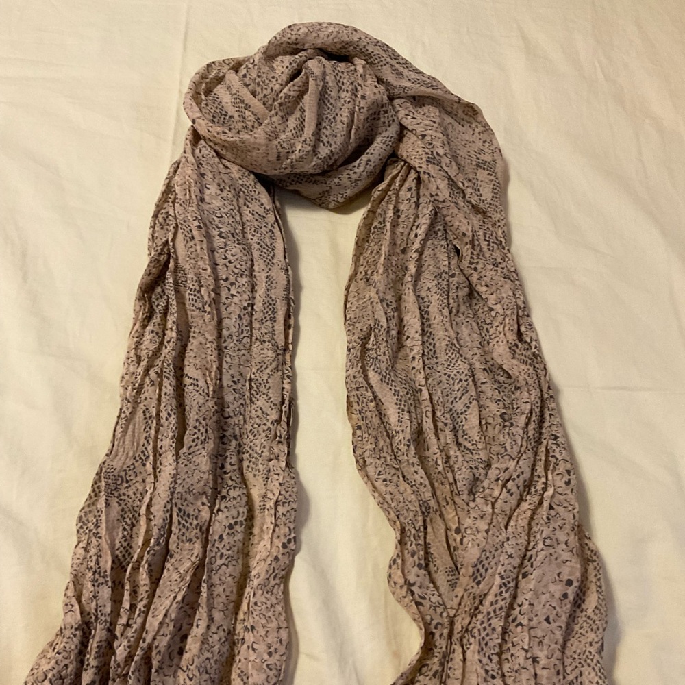 NWOT Dana Buchman Silk Scarf